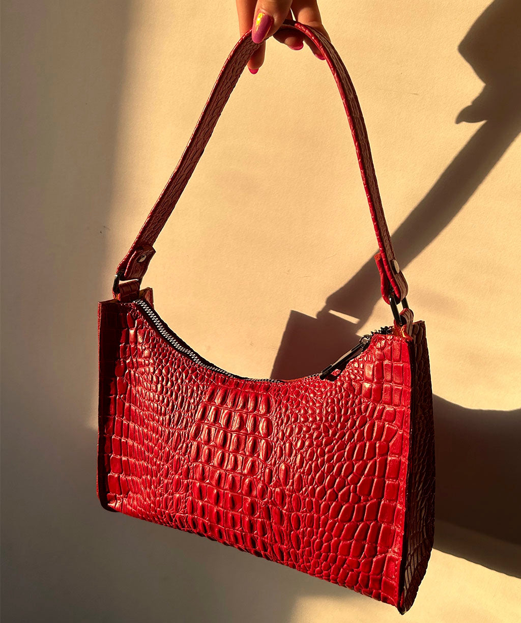 BAGUETTE RED CROCO IN STOCK