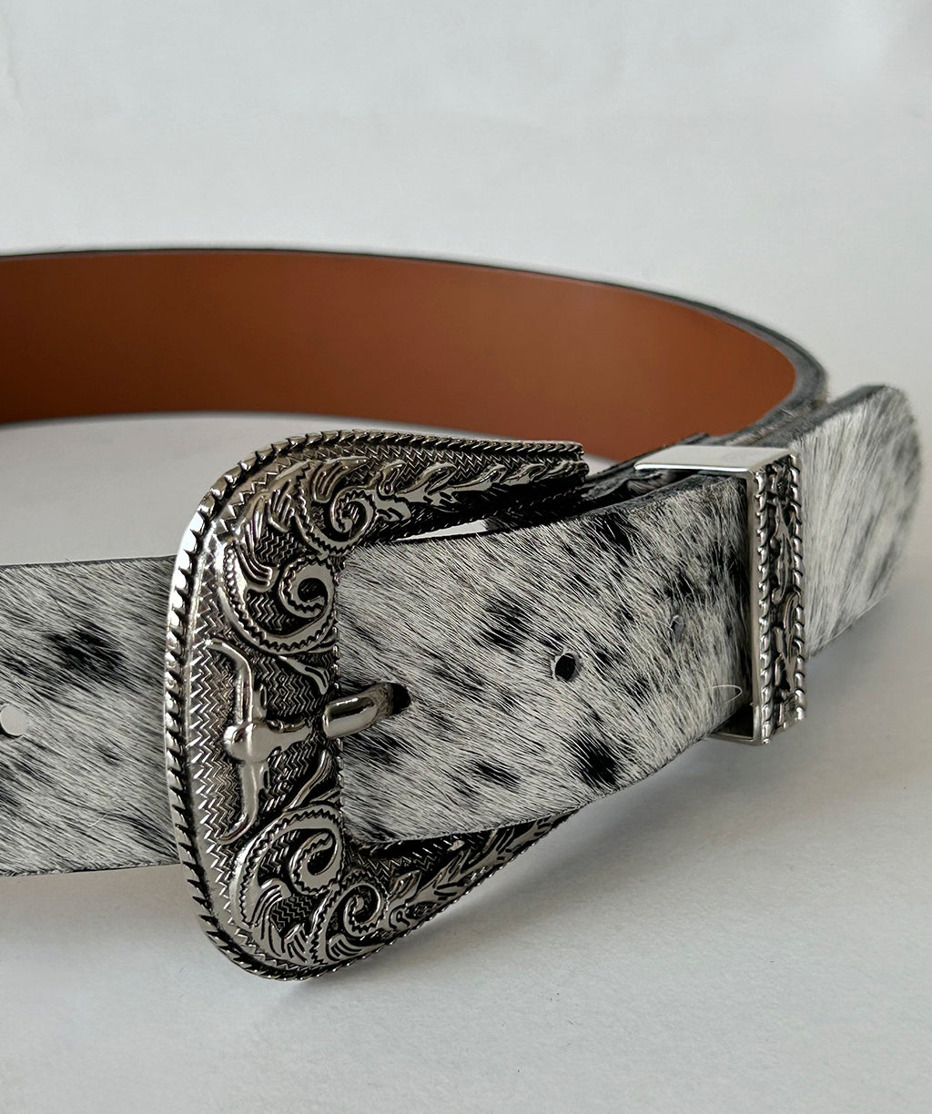 MONTANA COWHIDE BELT