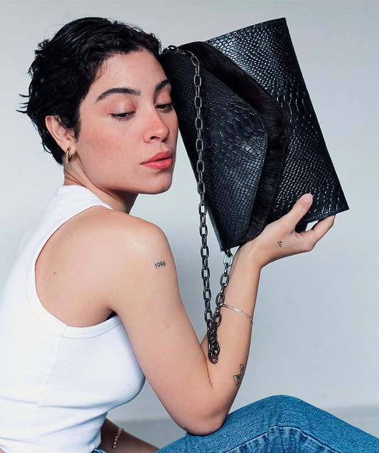 MARÍA BLACK SNAKE CON PELO